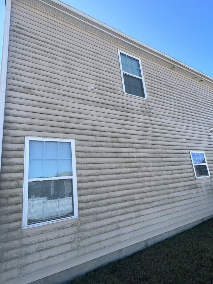 House siding, refreshed. before cleaning